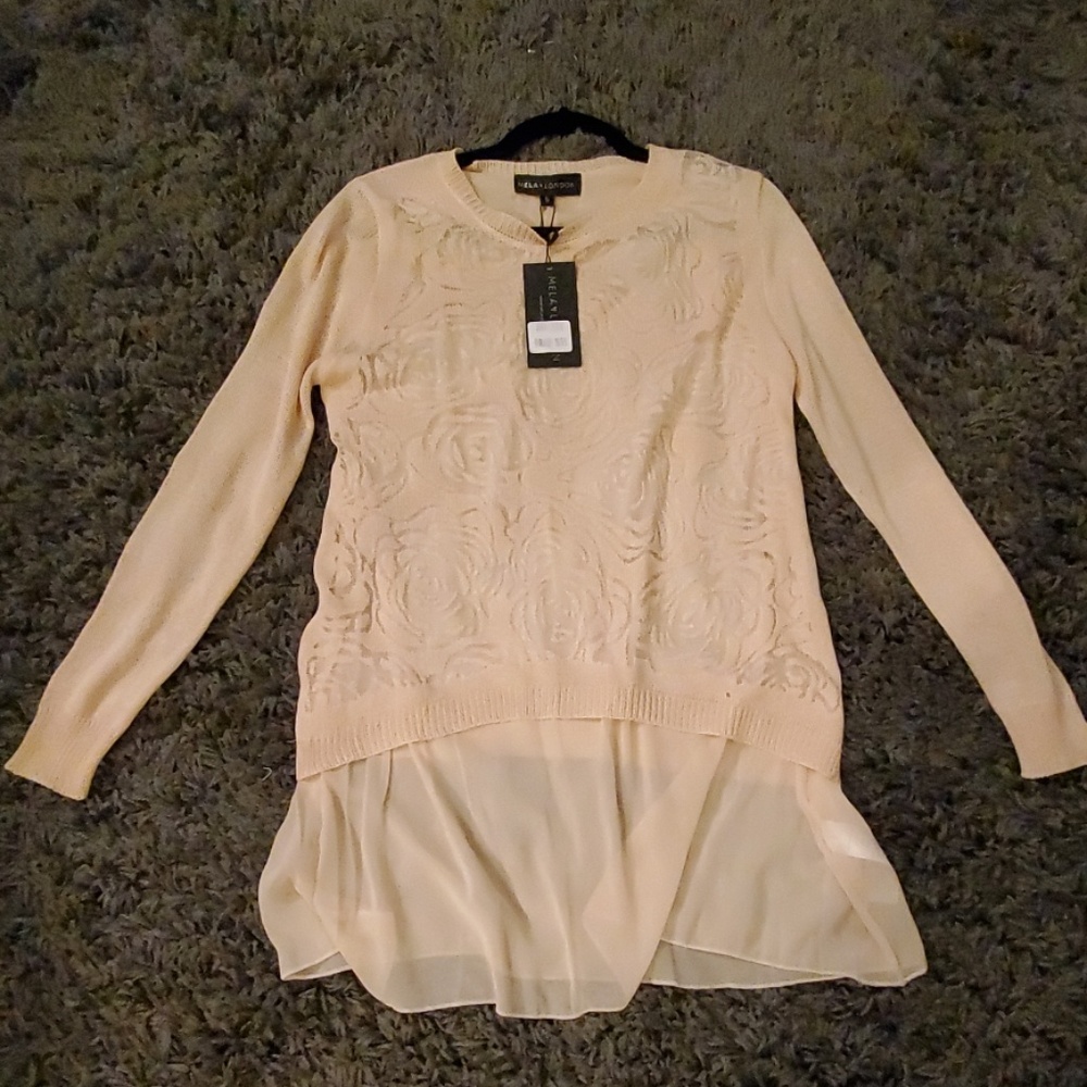 Mela London blush rose top